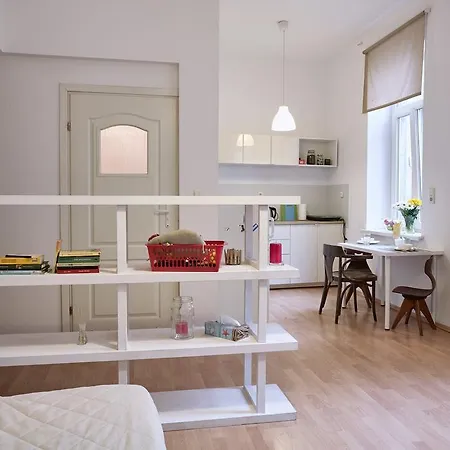 Quiet Studio In City Center Apartman Krakkó